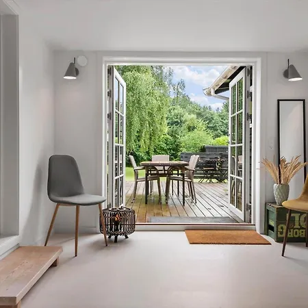 1608-melby-elna-lassensvej-10 Semesterbostad *