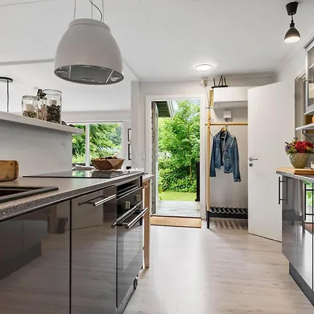 1608-melby-elna-lassensvej-10 Semesterbostad *